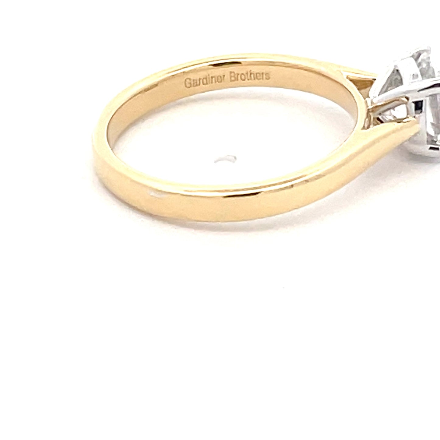 Yellow Gold Round Brilliant Cut Diamond Solitaire Ring - 1.20cts Gardiner Brothers