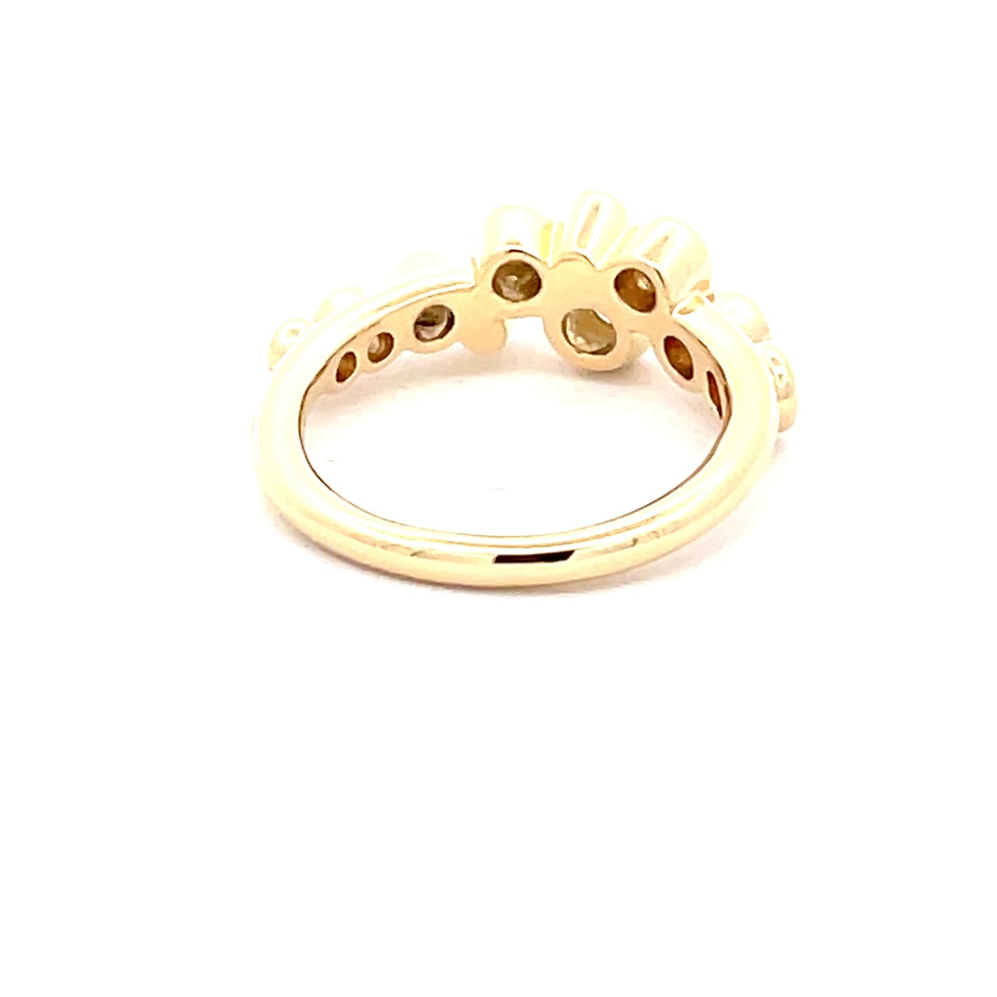 round brilliant cut diamond bubble style ring Gardiner Brothers