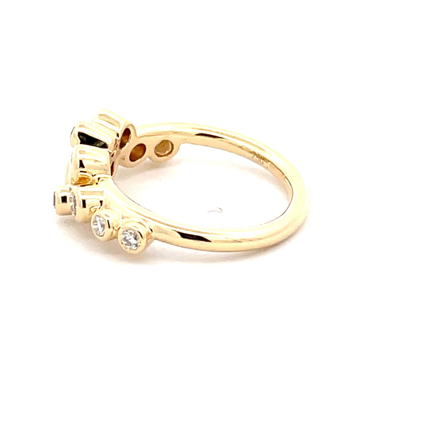 round brilliant cut diamond bubble style ring Gardiner Brothers