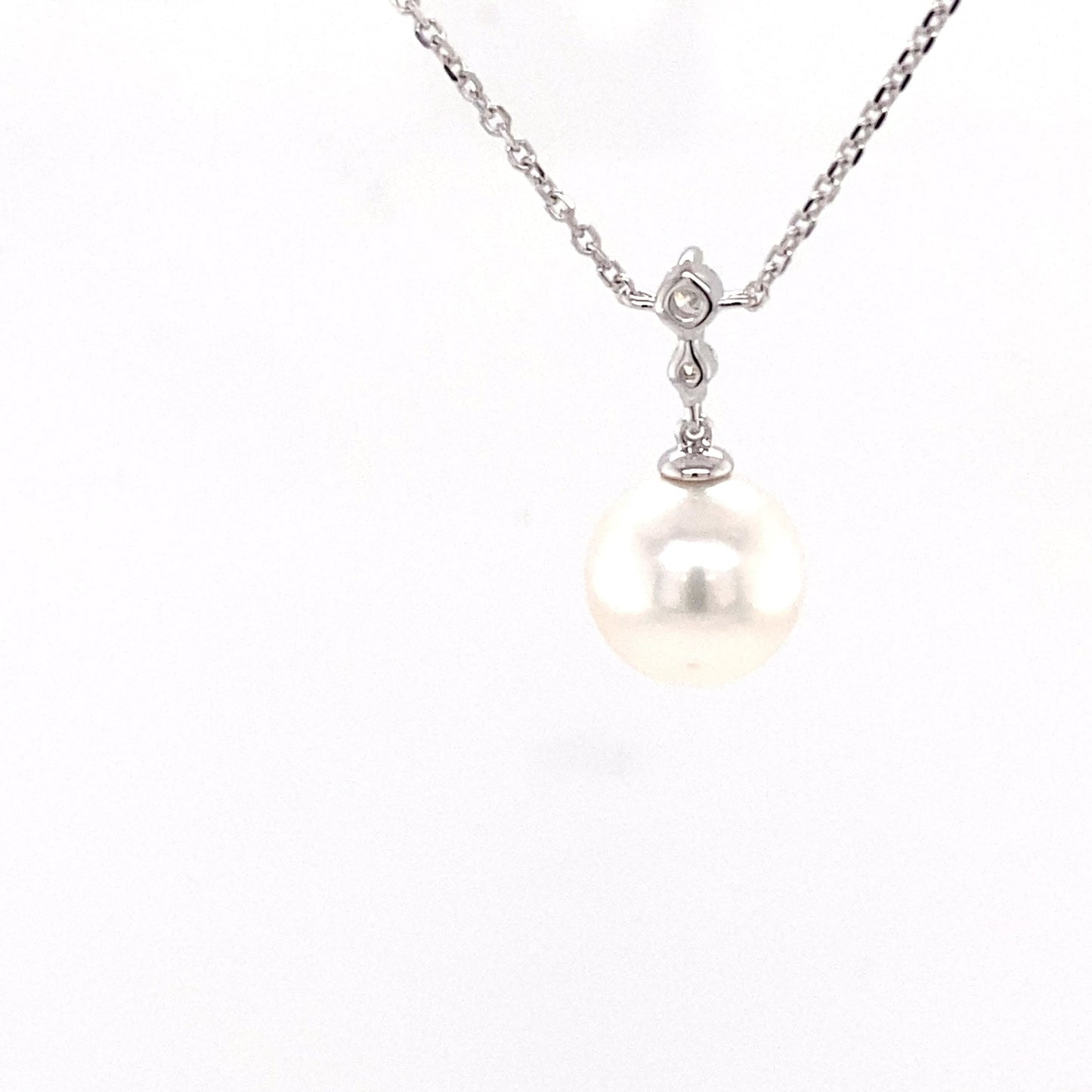 Akoya Pearl and round brilliant cut diamond drop pendant Gardiner Brothers