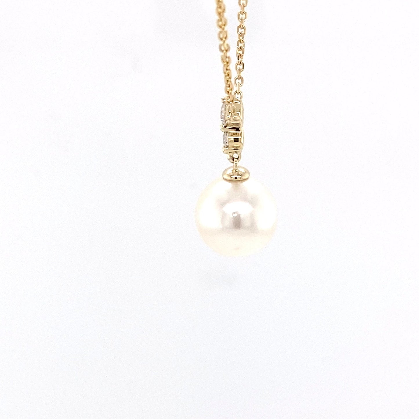 Akoya pearl and round brilliant cut diamond drop pendant Gardiner Brothers