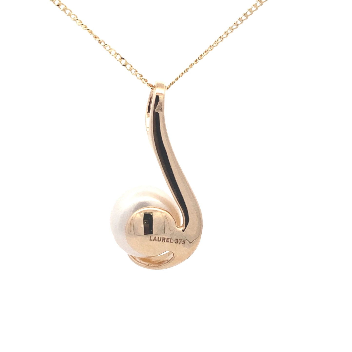 Yellow Gold Fancy Style Fresh Water Pearl Pendant