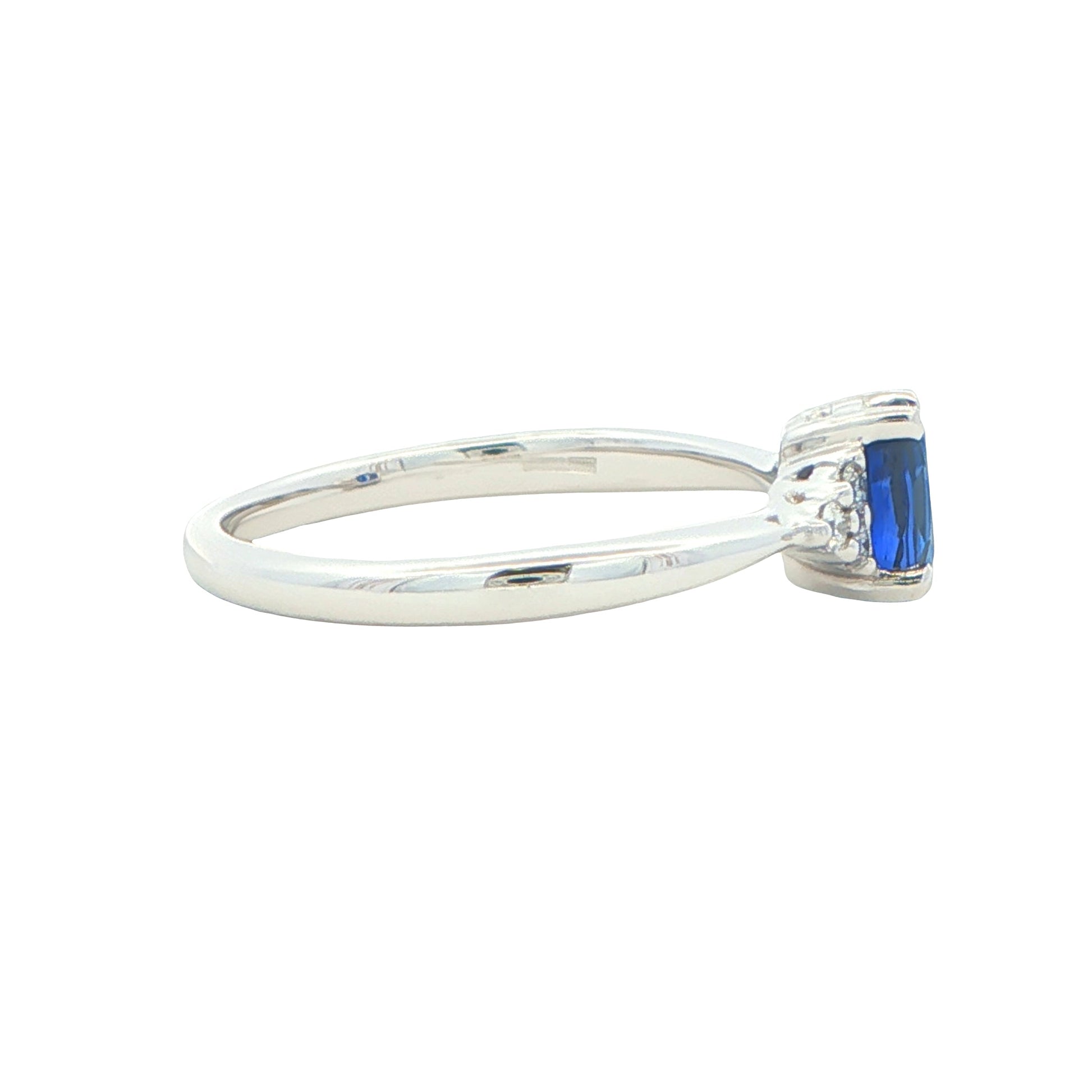 Sapphire and Round brilliant Cut Diamond Ring Gardiner Brothers