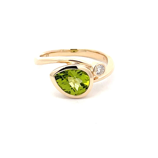 Yellow Gold Diamond & Peridot Cross Over Ring  Gardiner Brothers