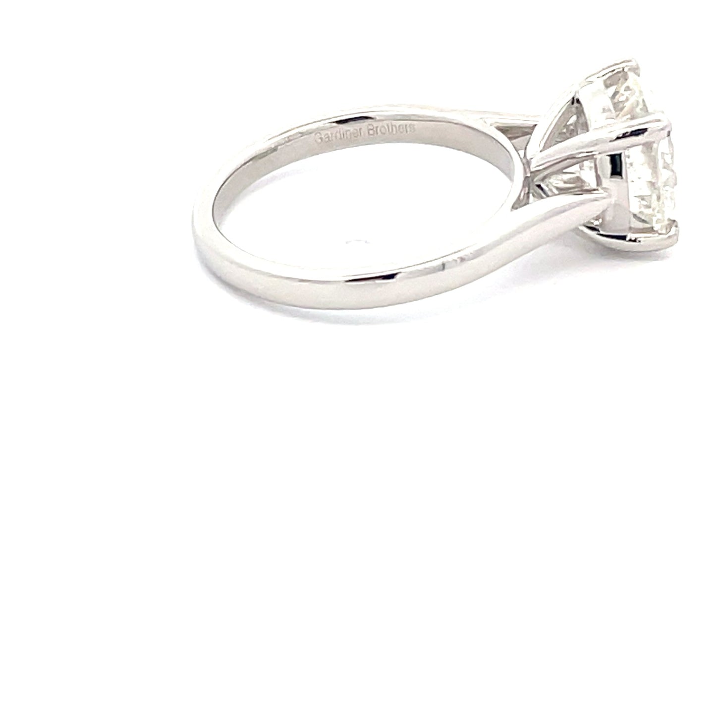 Round Brilliant Cut Diamond Solitaire Ring - 3.02cts  Gardiner Brothers